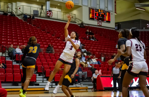 Women's Basketball Falls Short to the Bowie State Bulldogs